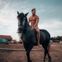 HOLY MODEE (@luxusmo) 's Twitter Profile