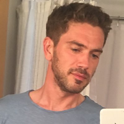 BenjaminLMNOP's profile picture. Fan of the common ground