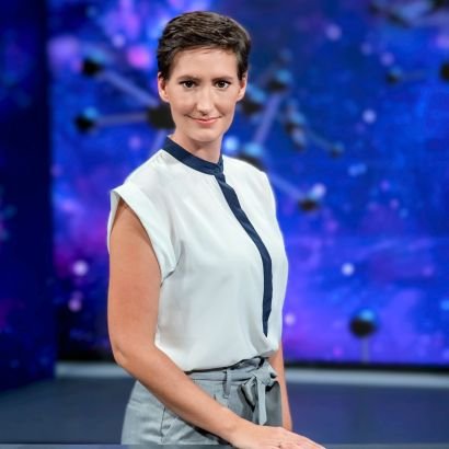 Novinarka TV Slovenija, soustvarjalka oddaje Ugriznimo znanost.