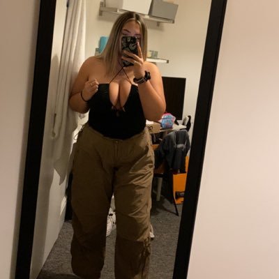 ffion_bowden's profile picture. 