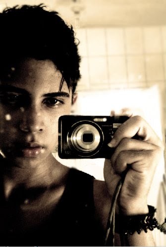 Free step. é o qe ele dança. !   
  ~ http://t.co/N2Xf4HMg7V ~
            1º FC oficial  '    [Warley Ferreira ]'  *-*