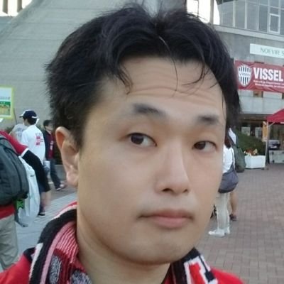 Asheraddo7634's profile picture. 自ら混沌（カオス）へ飛び込め。eternal歴8年目。酒と映画（洋画オンリー）とを愛する悠久の詩人。浦和レッズサポーター33年目。世界中のサッカーが好き。プロ野球ファン。日課は腹筋ローラーによる筋トレ。「ちいかわ」ガチ勢。