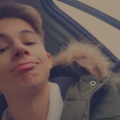 MendrixLive's profile picture. 