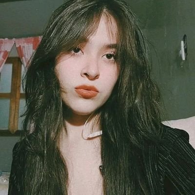 Vania_Aguilar18's profile picture. 