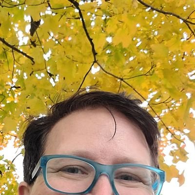 Artist, designer, ttrpg player, microbiology geek, biologist, Queer, Trans masc Enby, they/them/he.