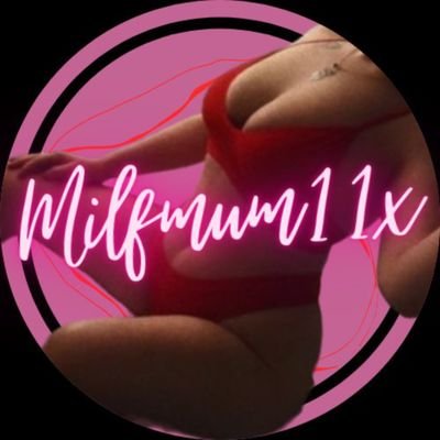 IM YOUR FOOT QUEEN 😈 MU FEE CONTROL YOU 😈 SNIFF LICK AND STROKE MY FEET💦💦💦
SELLING SOCKS USED KNICKERS, VIDEO CALLS REQUESTS 

INSTAGRAM: milfmumxx