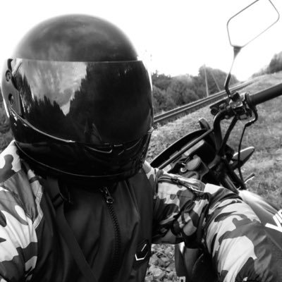 ArturV_L's profile picture. breaking the system