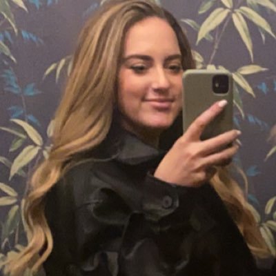 EmmyEmma_'s profile picture. 