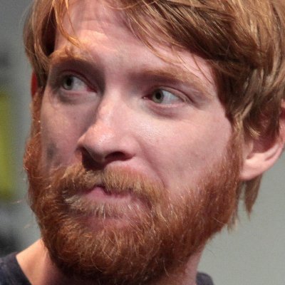 ehPeeGee's profile picture. Reds, reggae, sophia, and Oxford commas.