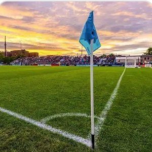 Lover of Non League football, 90's Football, West Ham and Bovril... Benfleet FC fan who helps with the clubs YouTube channel.