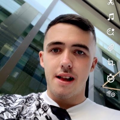 Adammurphy6122's profile picture. 