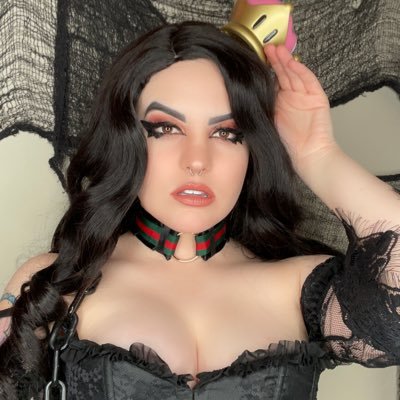 18+ page • cosplayer ✨ • she/they • 27 • ♡ Rai ♡ • gay af 🏳️‍🌈 • cat & bunny mama 🥰 • you can find my OF & Fansly below! 👇🏻🥀