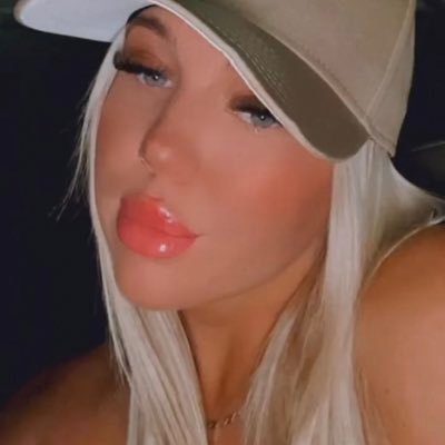 brookthoma's profile picture. 