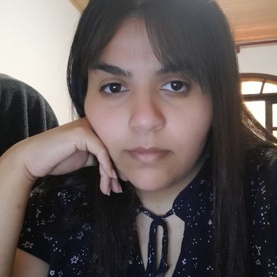 Desenvolvedora Front-end, gateira e fazendeira no Vale do Orvalho. Se eu estiver codando, provavelmente estarei usando pomodoro e escutando lo-fi