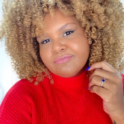 BiaPsicoPreta's profile picture. Bia • Psicóloga Clínica Antirracista • Gestalt-Terapeuta • Atendimento On-Line