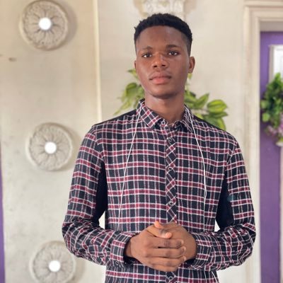 AdekoyaAyomide0's profile picture. Son of God 💯 || Christ image 💯 || Drama minister 👨🏼‍🦳|| Good music lover ❤️ || Chelsea fan 💯 ||