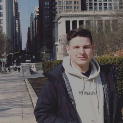 adriannoles's profile picture. MIA | LEX 📍