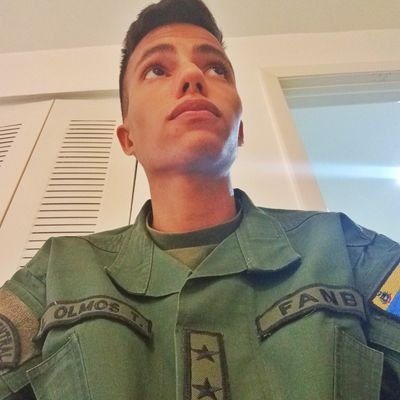 Luisolm65456527's profile picture. PRIMER TENIENTE AVIADOR.