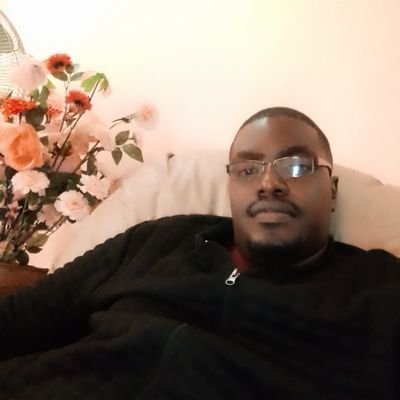 PraiseMacharik1's profile picture. 