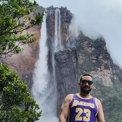 Caraqueño, Supervisor de operaciones de perforación de pozos, viajerista 
no puedo estar en un solo sitio!!
