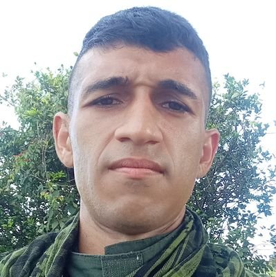 Militar. Comprometido con mi Nación. Patriota. Abg. EGRESADO UC. Una biblioteca. causa cusae est causa causati