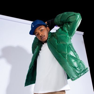 IStrvng3's profile picture. 🇳🇬 Song writer, voice over artist