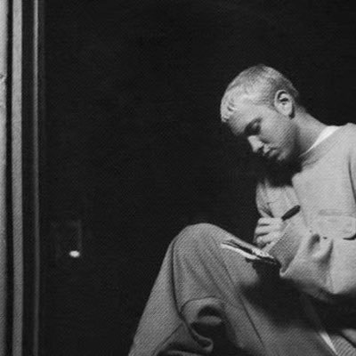 juicccere's profile picture. 争取早日戒性