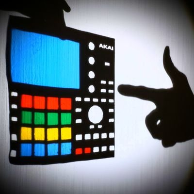 Ql8fQ45XdtAMXg9's profile picture. AKAI　MPC使ってます👇
FingerDrum👋
beatmake
🔸urban・city・mellow--beat🔸
#mpc#akai