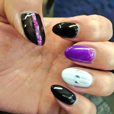 Airin_T_scripta's profile picture. 趣味は亀や魚や虫を探しにフィールドに出ること。亀や日淡魚、熱帯魚の飼育。
籠の鳥からの開放。自由の翼。
兵庫県在住。※Wish List ⤵