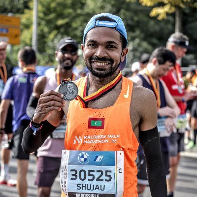 Marathoner, Running Coach & Race Director. Training marathoners for life. 🏃🏽‍♂️Co-founder of @irunnersmv Email: hussainshujau@gmail.com #FreePalestine