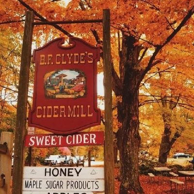 roboratrat's profile picture. Happy