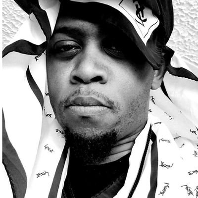 Former Lyricist/Chop & Screw DJ  #TheChopstars | Music On All Streaming Platforms | #BlackwoodDMV/#DJRioBlackwood | PS5Gamer | Entrepreneur | Sneakerhead | Vet