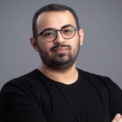 Consultor de Comunicação e Marketing Político
20 campanhas e + de 3 milhões de votos nos últimos 5 anos.
Vivendo comunicação e respirando política.