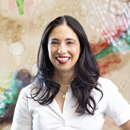 Chilena/gringa, Ella's human. CEO at CPG manufacturing incubator: Miami Growth Machine. She/Her/Ella