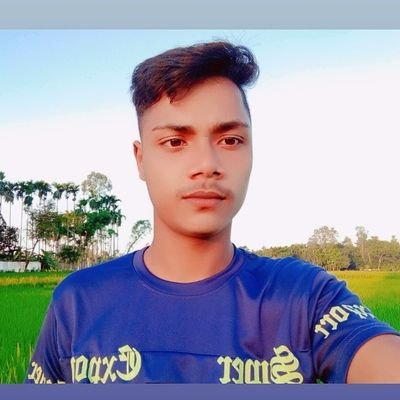 I am a student
doing marketing and selling virtual products