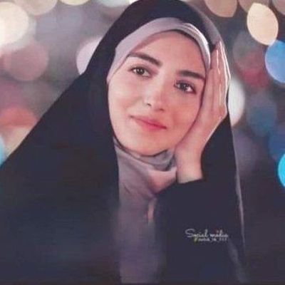 لاتجعلنا نغرقُ
في بَحر الذنُوب خُذ بأيدينا سَيدي يا صاحِبَ الزَمان🌱.
