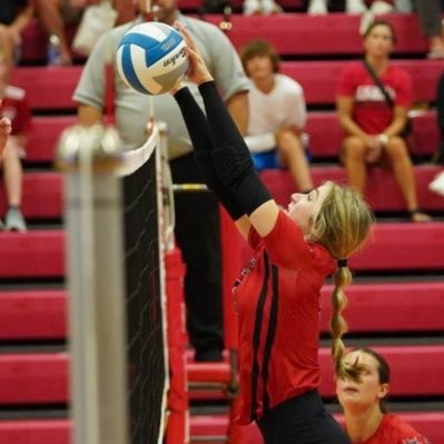 addisonhunt26's profile picture. 5’10 middle | EHS class of ‘25 volleyball-basketball-track; Elite Volleyball 173; block vertical: 21 inches; approach vertical: 23.5 inches