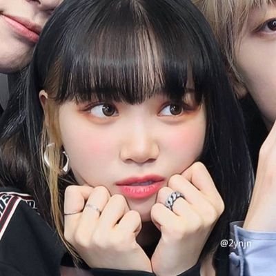 _taemeetsevil's profile picture. bts+ggs