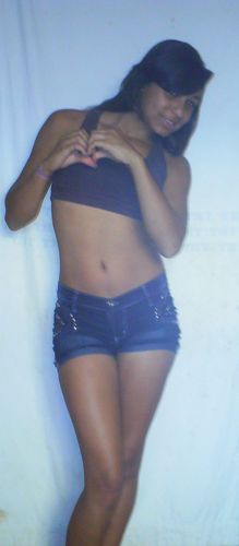 ♥Prefiro ser chamada de louca por sorrir  ao ver meu mundo desabando frente aos meus olhos, do que ouvir minha consciência me chamar de fracassada!!!!