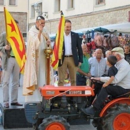 Esperando la próxima exhumación del dictador psicópata de la Moncloa.