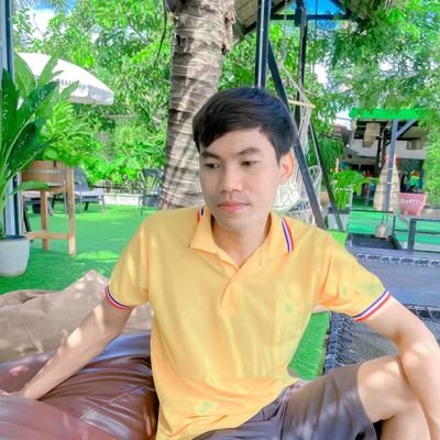 YYotphete's profile picture. 