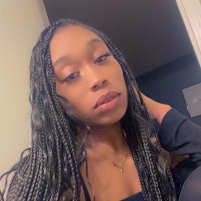🥀| IG: __NiaRenee__ |VState Alum🔥|💛🖤iZoom