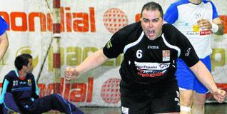 Capitan del Club Balonmano Ciudad de Salamanca. No hay nada mas bonito en la vida,que saber esperar.