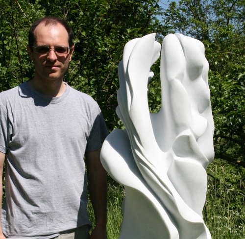 Artist creating delicate sculptures in marble, alabaster & limestone. Il'be tweeting about sculpture, nature & thoughts. Enjoy the ride.