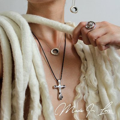 MadeInLoveDes's profile picture. Architect and jewelry designer in one!