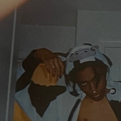 neobruhhh's profile picture. hey