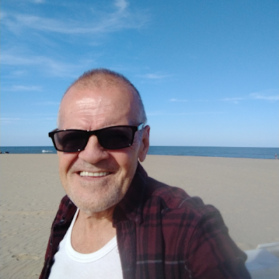 IclesBob's profile picture. widowed senior, retired truck driver of 40 years and was a licensed massage therapist for 15 years...don't miss trucking but miss the touch..,
unvaxed unmasked!