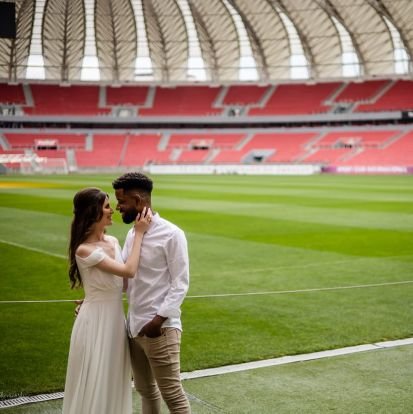 Agrada-te do Senhor e ele satisfará o desejo do teu ❤️.
💍 @paredesdarafa