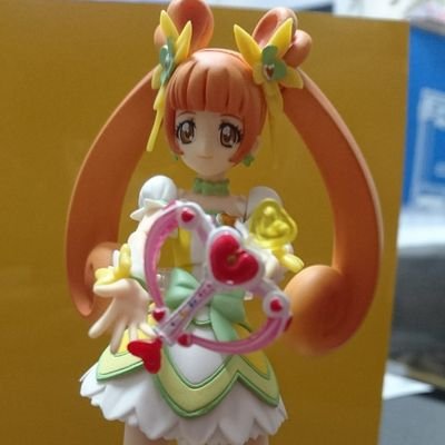 戦隊と仮面ライダーとプリキュア、特に聖闘士に魅せられし者です。自称、大阪女装サロンパレットハウスで活躍中?のプリキュア変身七変化のコスプレイヤーです。
プリキュアにコスプレする事で守護神として降臨、降臨プリキュアが7人になるので七福神結成です。キュアリリアンの「これっていいわけだよね?」のセリフに共感してまう自分です