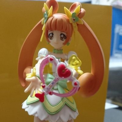 戦隊と仮面ライダーとプリキュア、特に聖闘士に魅せられし者です。自称、大阪女装サロンパレットハウスで活躍中？のプリキュア変身七変化のコスプレイヤーです。　
プリキュアとは、自分にとって守神の存在、さらにコスプレしたプリキュアが7人になるので七福神結成です。今1番ポストしたいことをポストしてますので内容は気まぐれです。